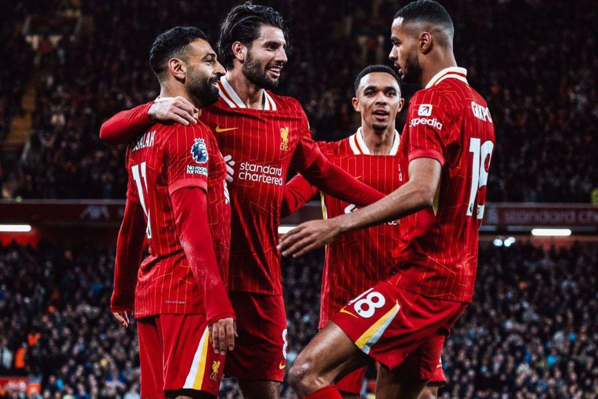 ماتش صلاح.. بداية مباراة ليفربول ضد نيوكاسل بجودة عالية في الدوري الانجليزي.. صلاح ولعها