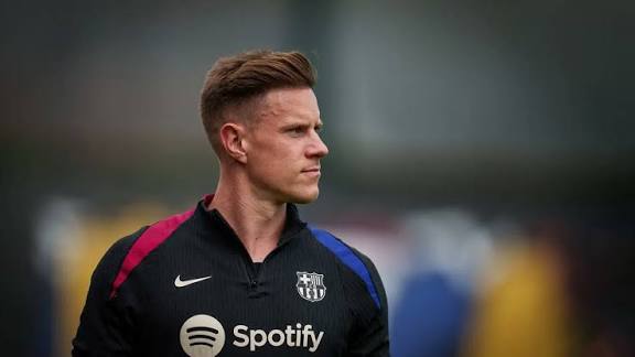 رسميًا وبالدموع.. تير شتيجن يغادر برشلونة وينضم إلى جيرونا بحثًا عن حلم المونديال