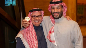 الأمير محمد بن سلمان يهنئ العالم السعودي عمر ياغي بمناسبة الفوز بنوبل الكيمياء 2025