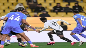 اتفرج دلوقتي.. القنوات الناقلة لمباراة الحزم ضد الشباب لحظة بلحظة في دوري روشن السعودي 2025/26