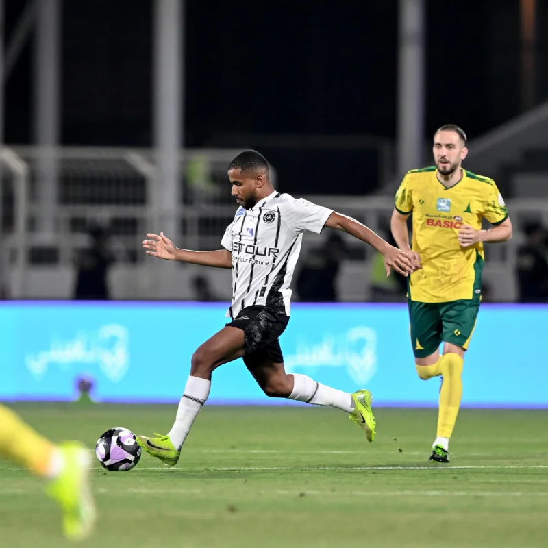 “هتذيـع المـاتش” تردد قناة ثمانية لمتـابعة Al Shabab vs Al Khaleej مباراة الشبـاب والخليـج في دوري روشن السعودي اليـوم.. ماتش نـاري في انتظـارك