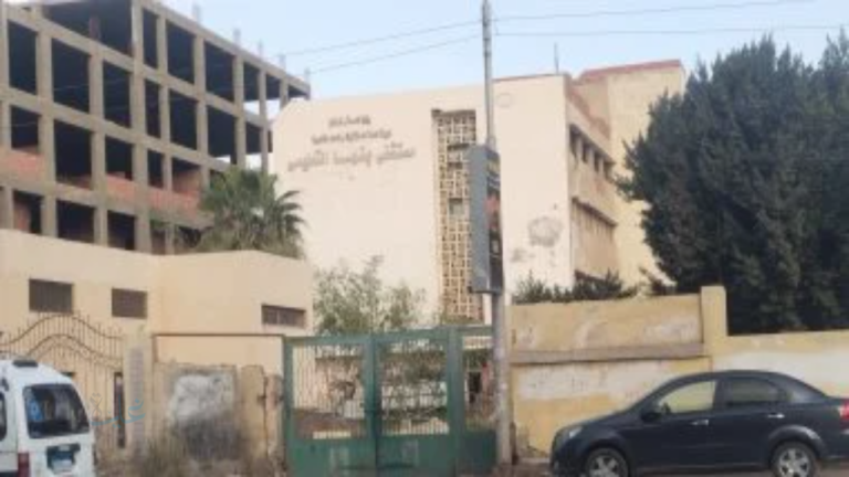 ضحايا تسرب الغاز.. لحظات قبل تسليم جثامين الأشقاء الـ5 فى بنها لدفنهم