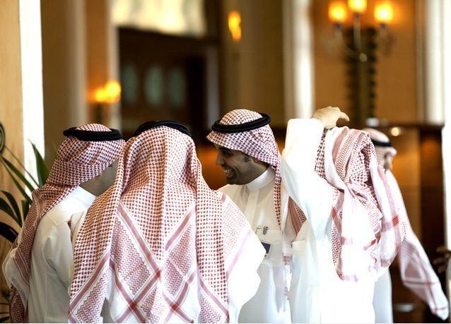 "الموارد البشرية" تُوضح عدد ساعات العمل في رمضان 1447 ومواعيد الدوام للقطاعين الحكومي والخاص "الموارد البشرية" تُوضح عدد ساعات العمل في رمضان 1447 ومواعيد الدوام للقطاعين الحكومي والخاص