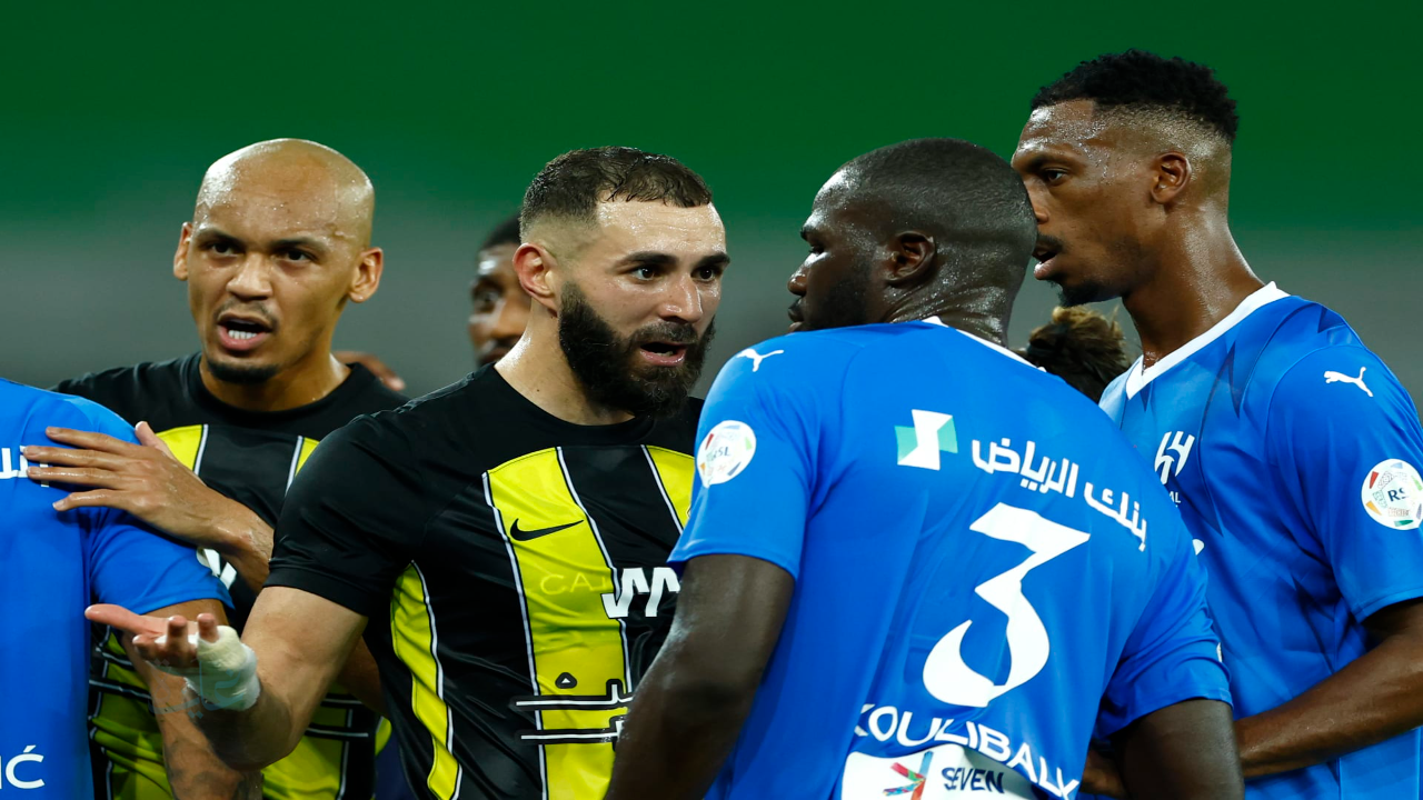 بنزيما يلمع في الهلال.. صفقة القرن تصنع التاريخ!