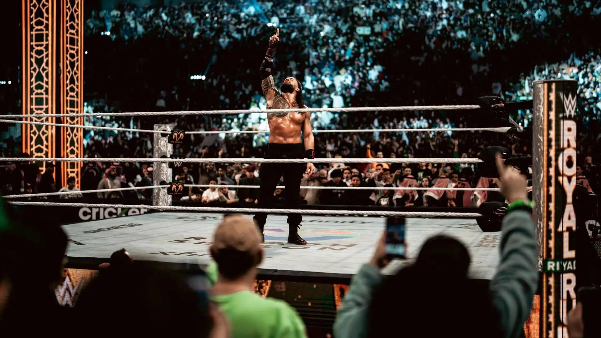 انطلاق مبهر وعرض لا يُنسى: رويال رامبل 2026 في الرياض يتوج رومان رينز وليف مورغان ويضع المملكة على خريطة الأحداث العالمية