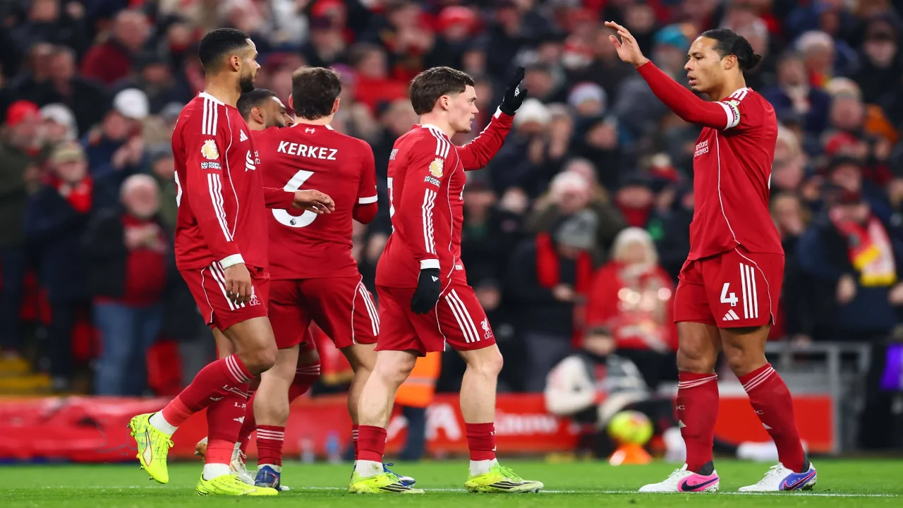 liverpool vs brighton.. القنوات الناقلة لمباراة برايتون ضد ليفربول والمعلق الآن في اللقاء الناري