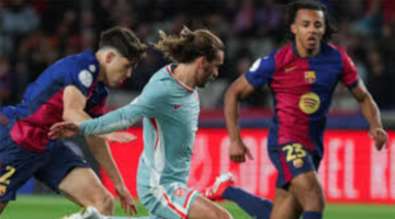 معلق مباراة برشلونة واتلتيكو مدريد.. من يعلق نصف نهائي كأس ملك إسبانيا 2025-26
