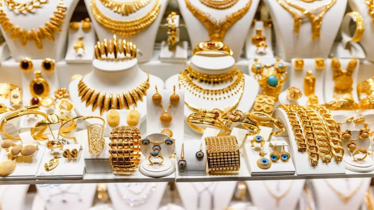 أسعار الذهب في مصر اليوم الأربعاء 4 مارس 2026… تراجع عيار 21 إلي 7290 جنية