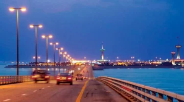 رسوم عبور جسر الملك فهد بين السعودية والبحرين 2026 بعد تطبيقها رسميًا