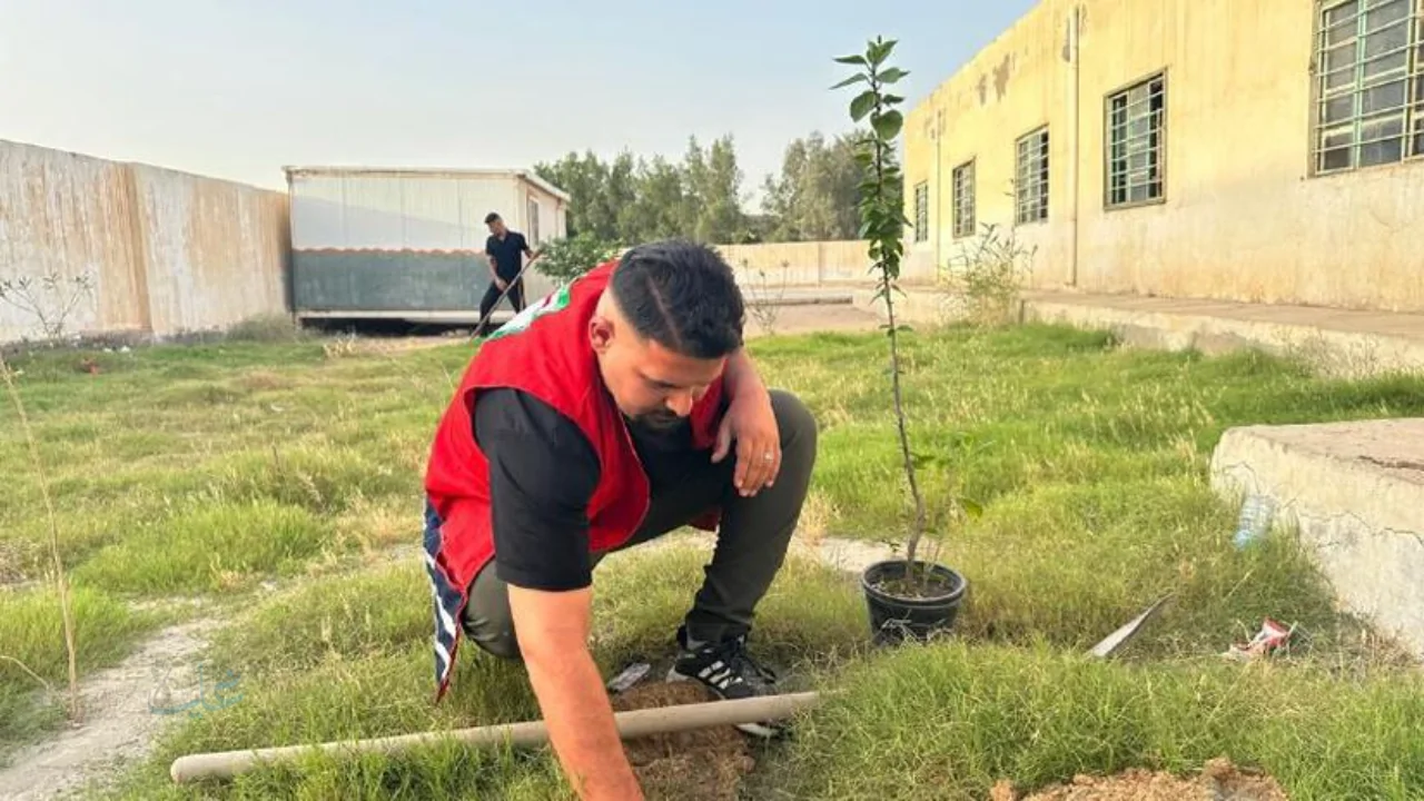 العراق يواجه ذروة الصيف بخطة لرفع إنتاج الكهرباء وسط فجوة كبيرة بين العرض والطلب