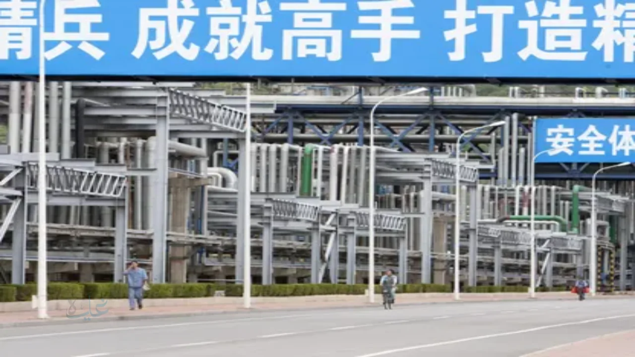 توقعات بعودة الصين لشراء النفط خلال أسابيع بعد استنزاف المخزونات وسط تداعيات أزمة إيران 📉🛢️📈