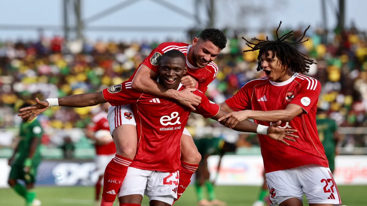 قائمة الأهلي والتشكيل المتوقع أمام بيراميدز في الدوري المصري وموعد المباراة والقنوات الناقلة