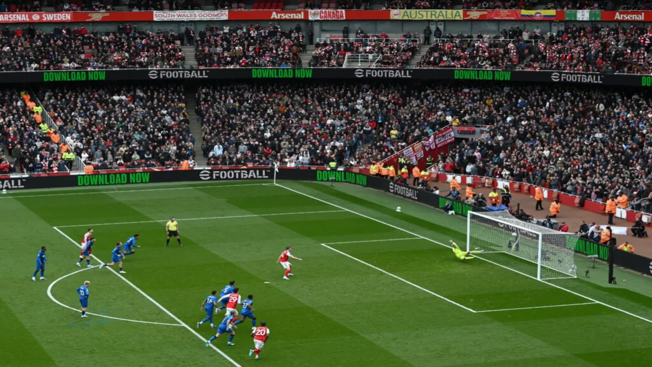 مانشستر سيتي يسقط أرسنال ويقربه من الصدارة في صراع الدوري الإنجليزي